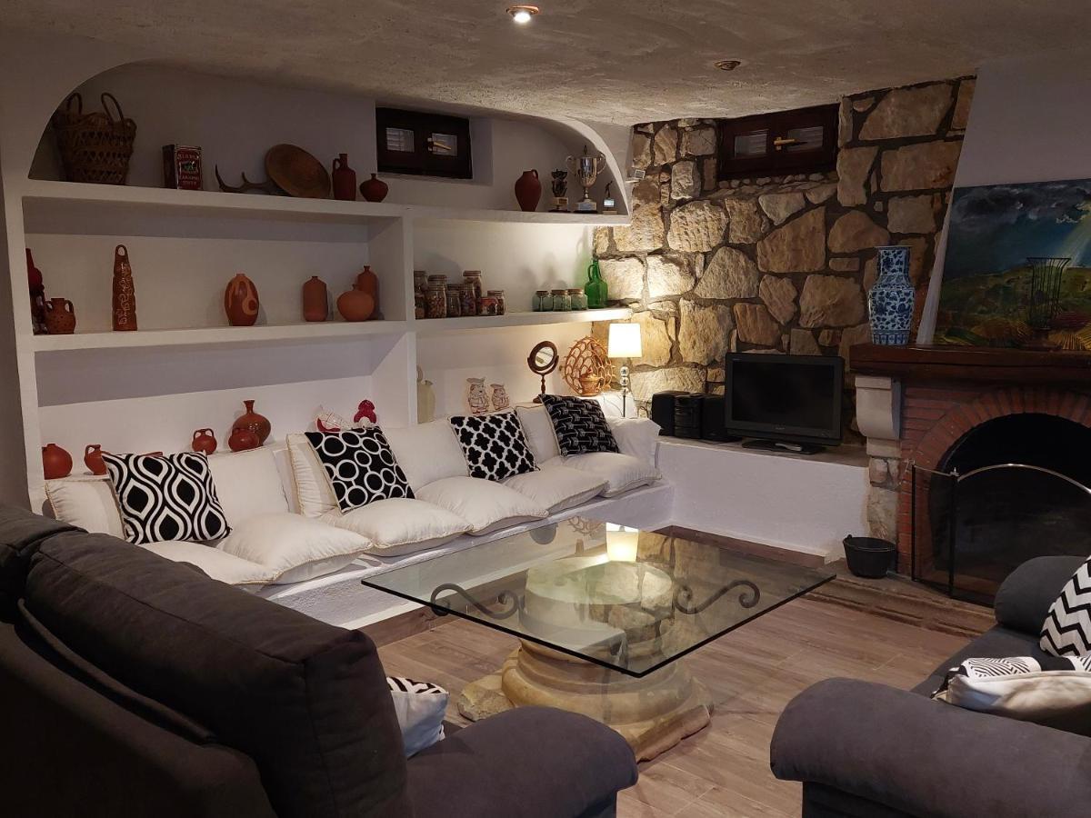 El Campillo Villa Pelabravo Bagian luar foto