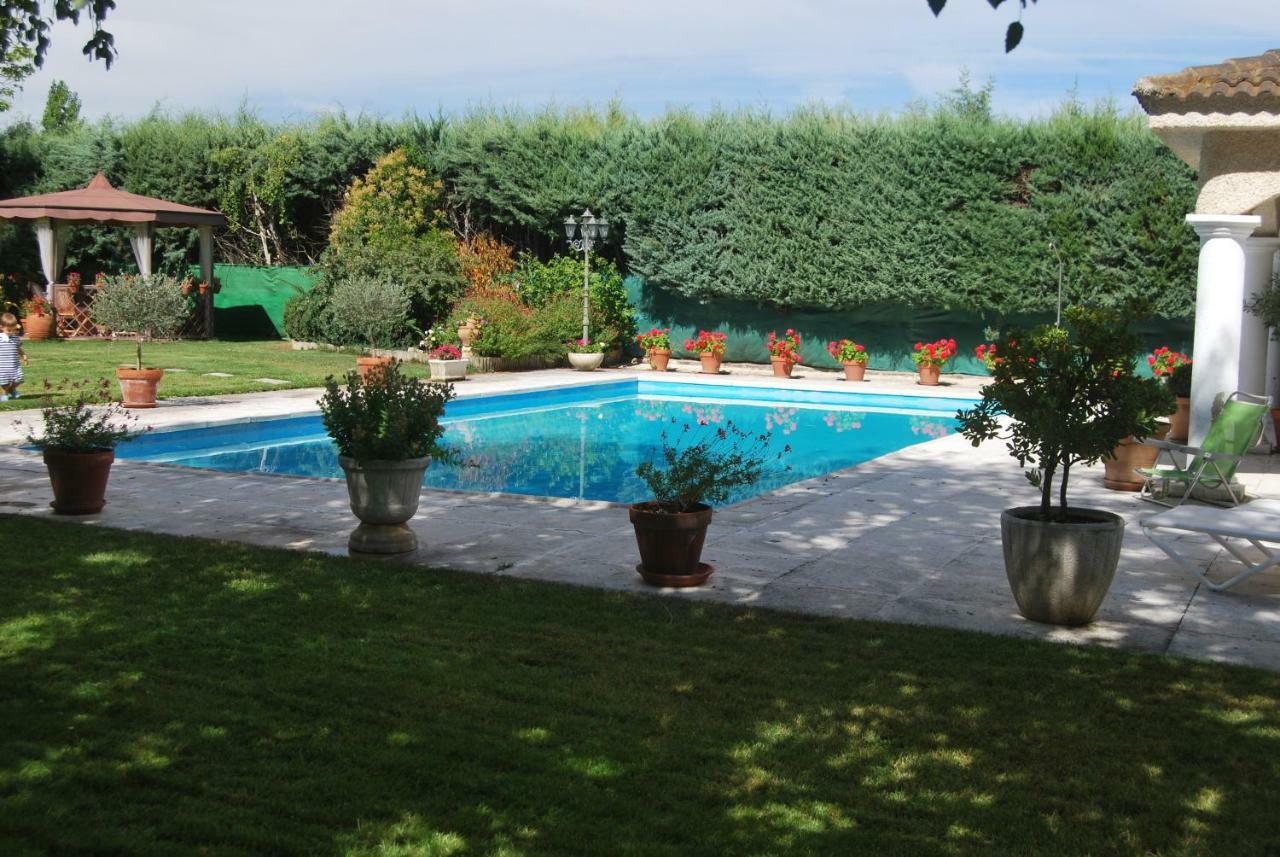 El Campillo Villa Pelabravo Bagian luar foto